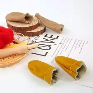 مسكة جلد خياطة للاصبع