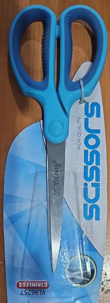 مقص كبير  على كرت YALONG