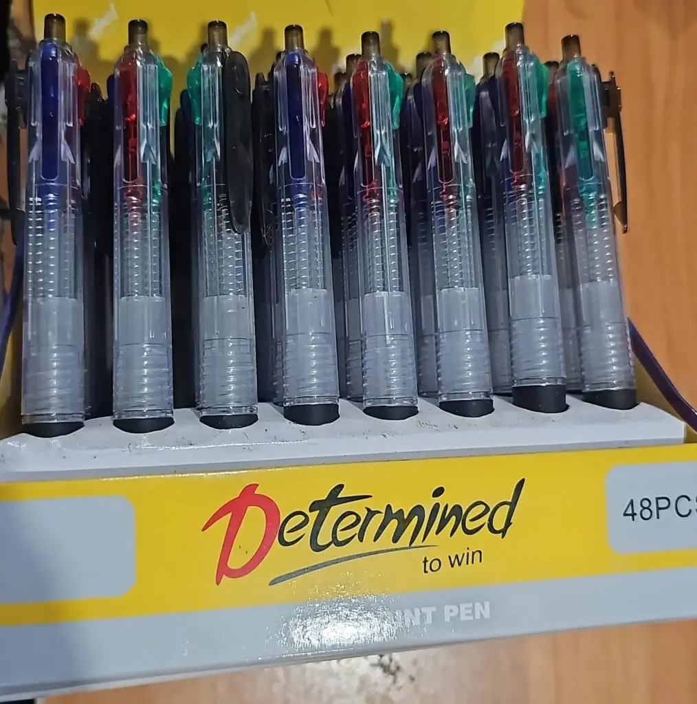 قلم حبر 4 الوان 