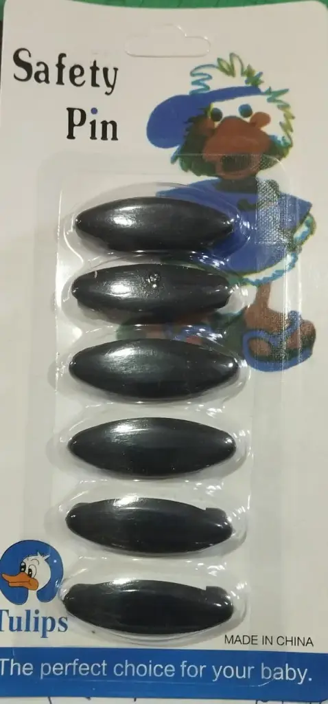 دبوس اسود ع كرت