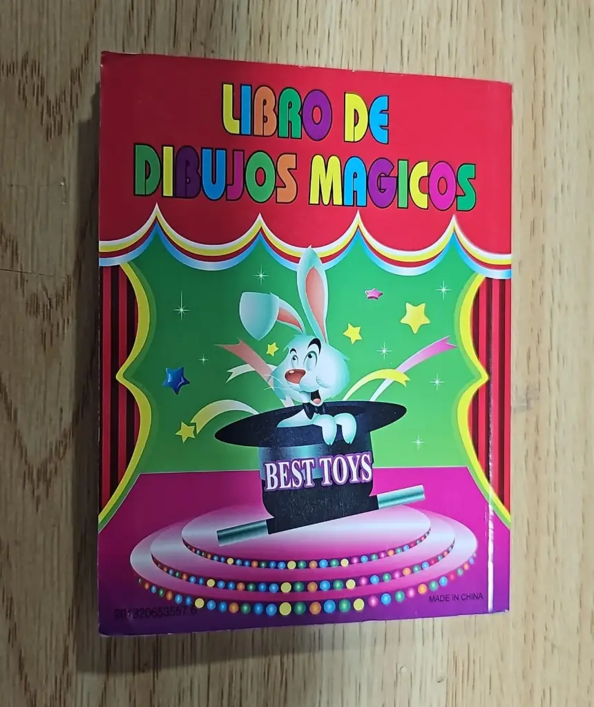 كتاب سحري صغير 