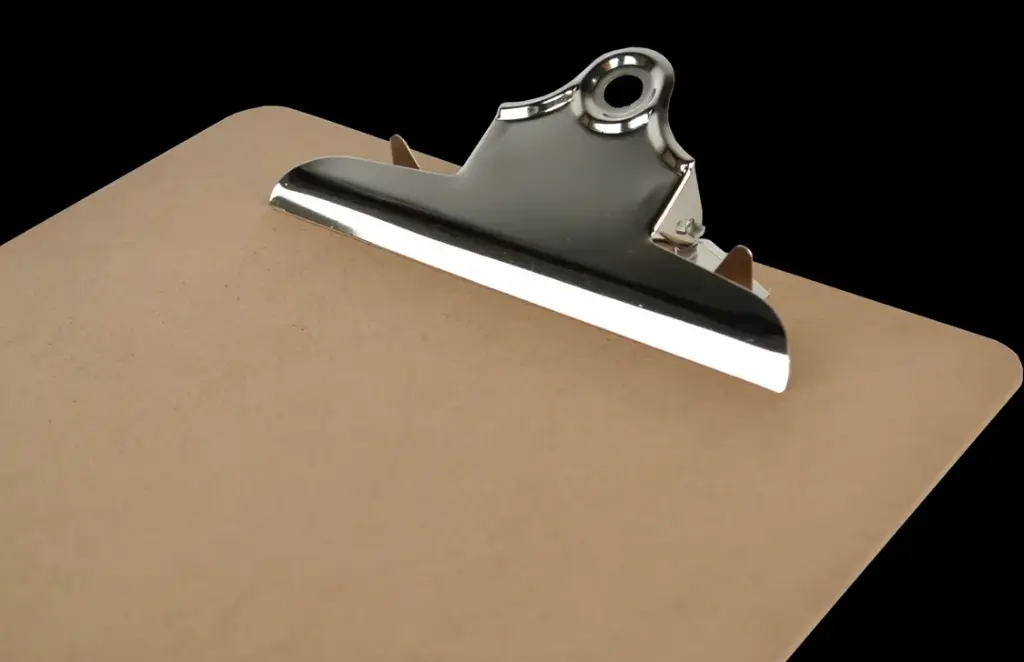 ستاند مع ملقط a3